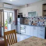 Jelena With Terrace And Balcony Apartman *
