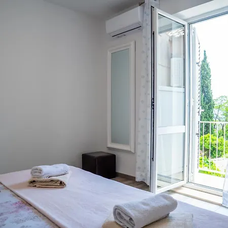 Jelena With Terrace And Balcony