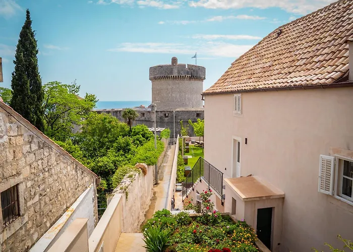 Daire Jelena With Terrace And Balcony Dubrovnik