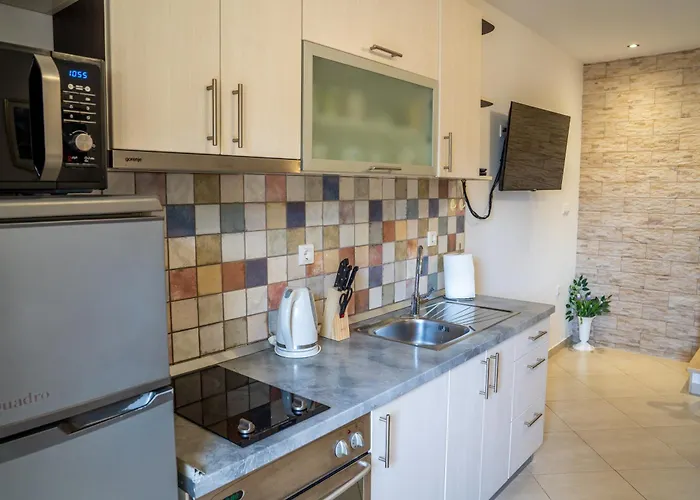 Jelena With Terrace And Balcony *