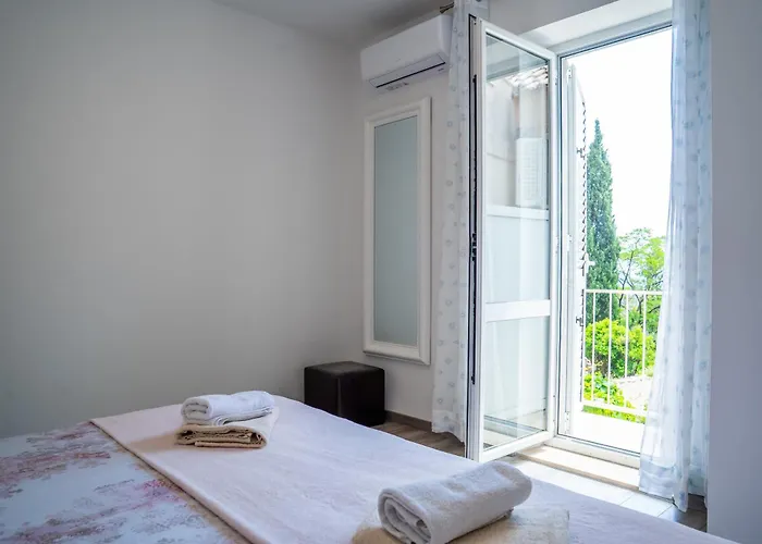 Jelena With Terrace And Balcony